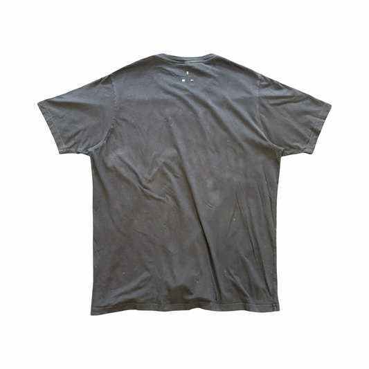 Mains Tee